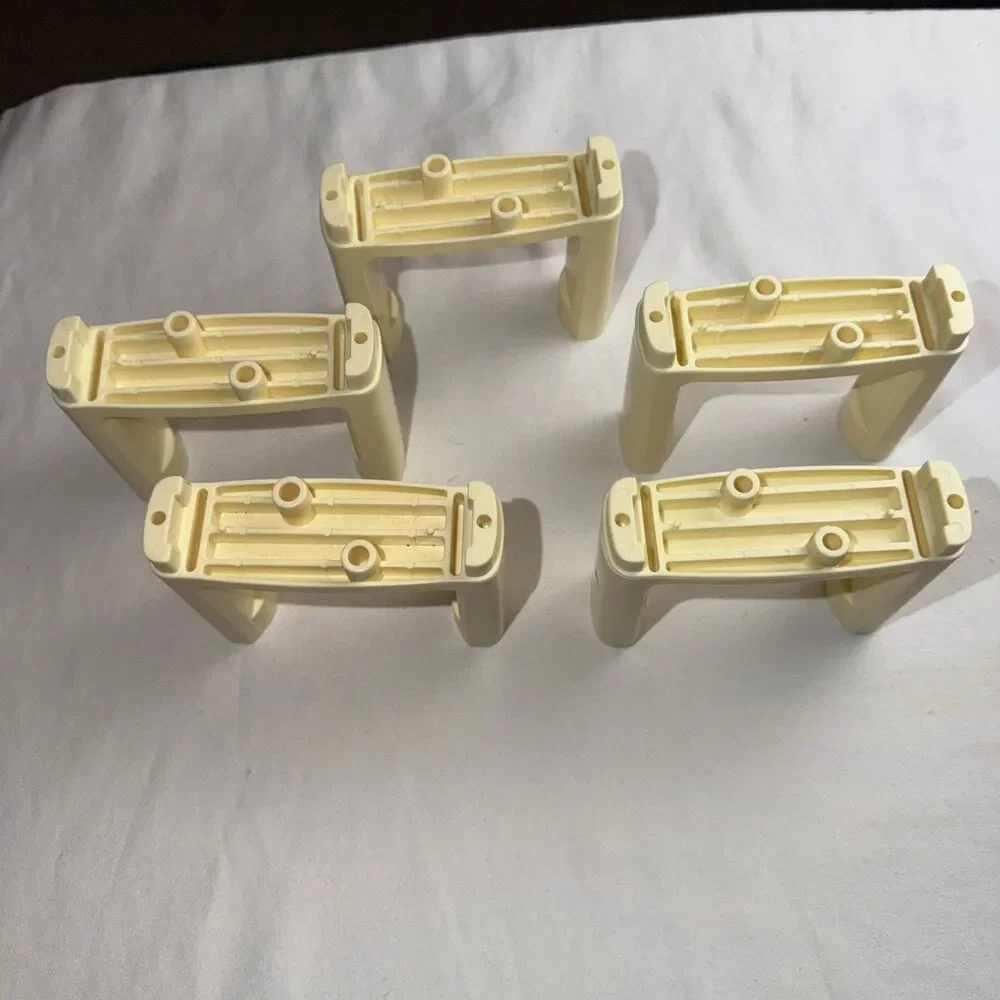 Tomy Thomas Train 2006 Track Replacement Pieces 5pc Cream Risers 9T446P01B VTG